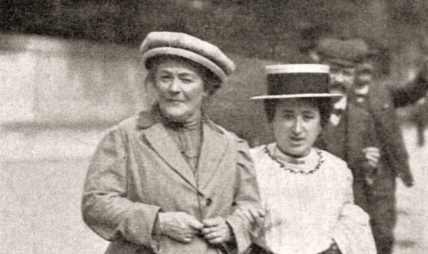 Клара Цеткин и Роза Люксембург, август 1910 года
