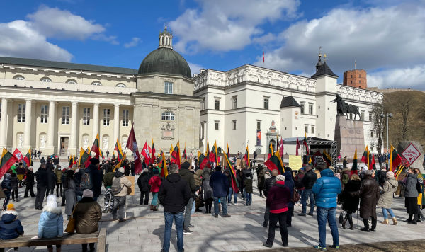 Митинг против карантинных ограничений в Вильнюсе, 20 марта 2021 года