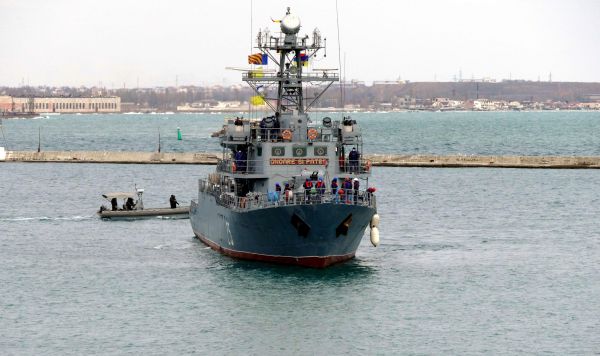 Тральщик M-25 "Locotenent Lupu Dinescu" ВМС Румынии в порту Одессы