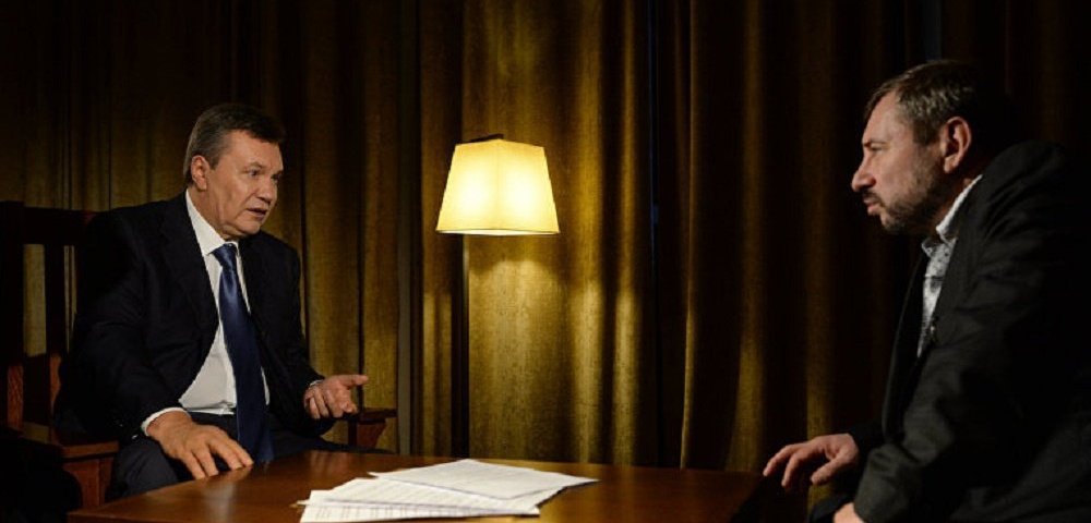 Во время интервью