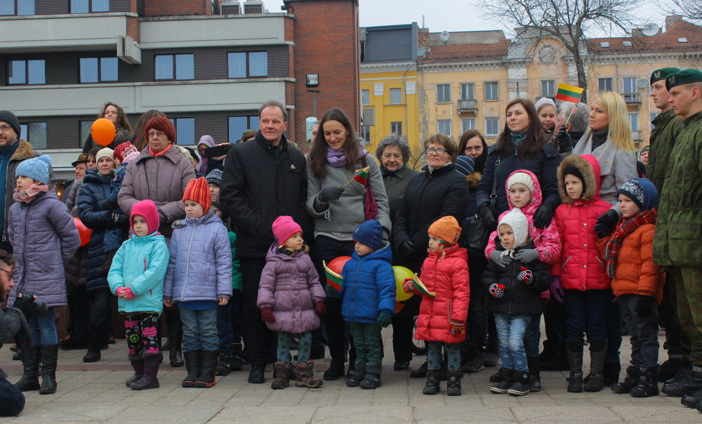 Клайпеда торжественно встретила День восстановления независимости Литвы ...