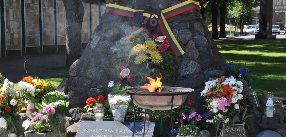 76 лет оккупации Советами